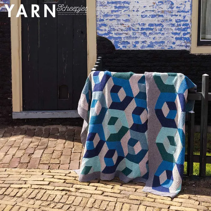 Scheepjes yarn Bookazine 18 The Family Issue